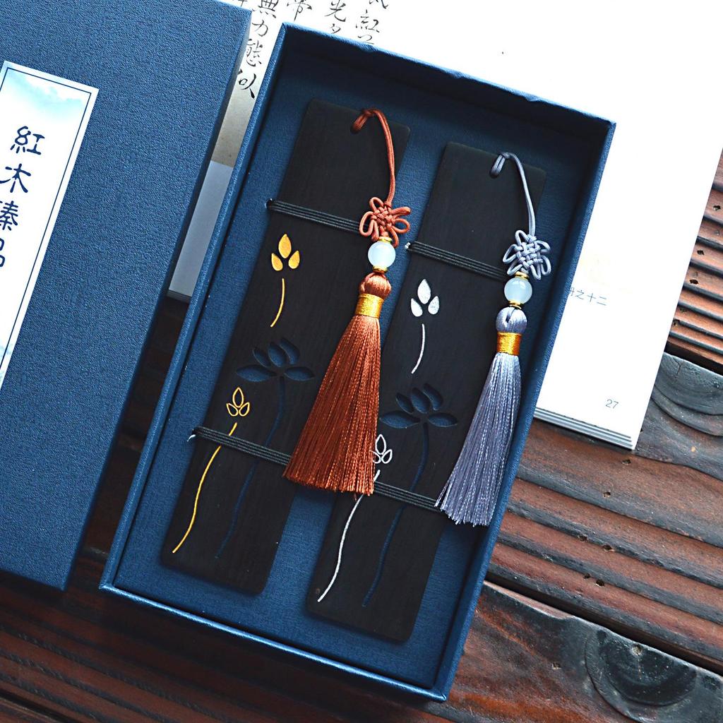 Древняя закладка-лотос из сандалового дерева: Серебряный ажурный креативный сувенир, покрытый золотом, для подарков на выпускной и в школу