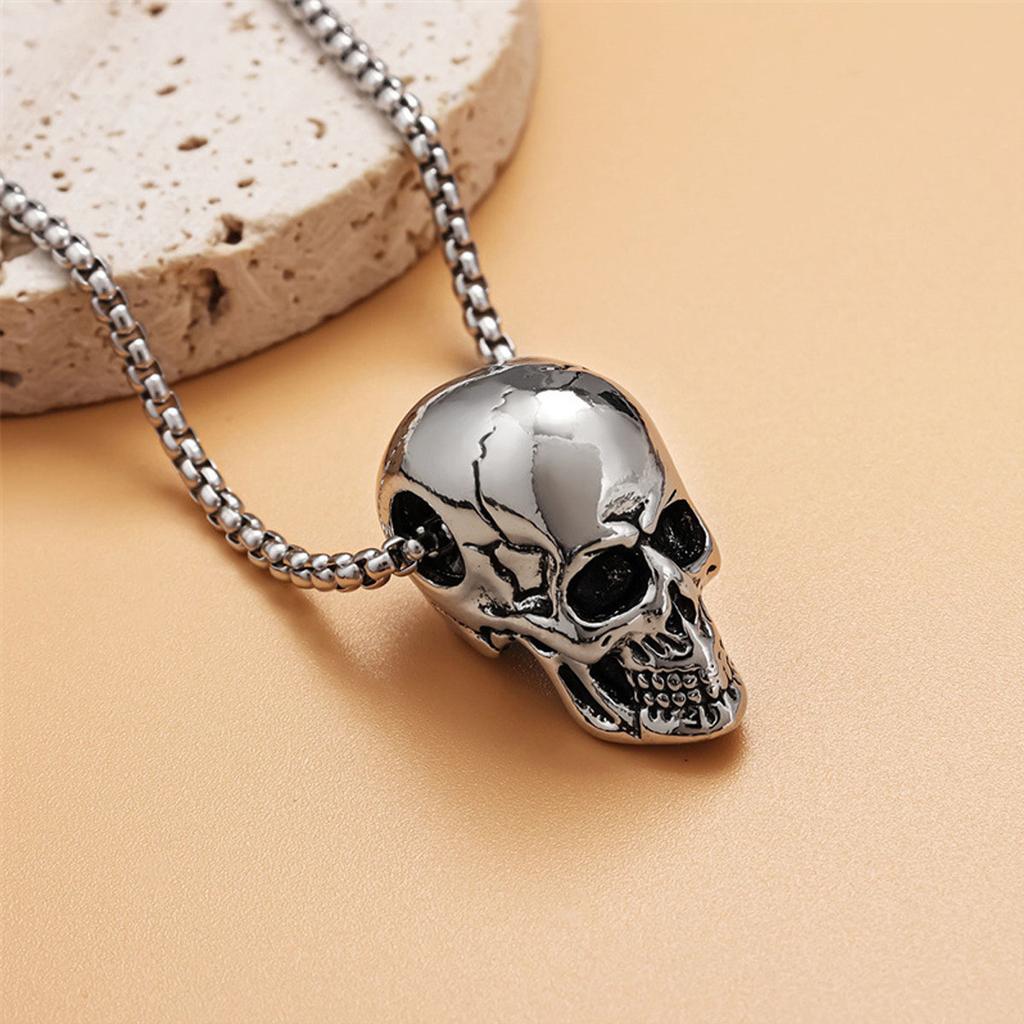 European and American Titanium Steel Skull Necklace Punk Men's Minimalist Pendant