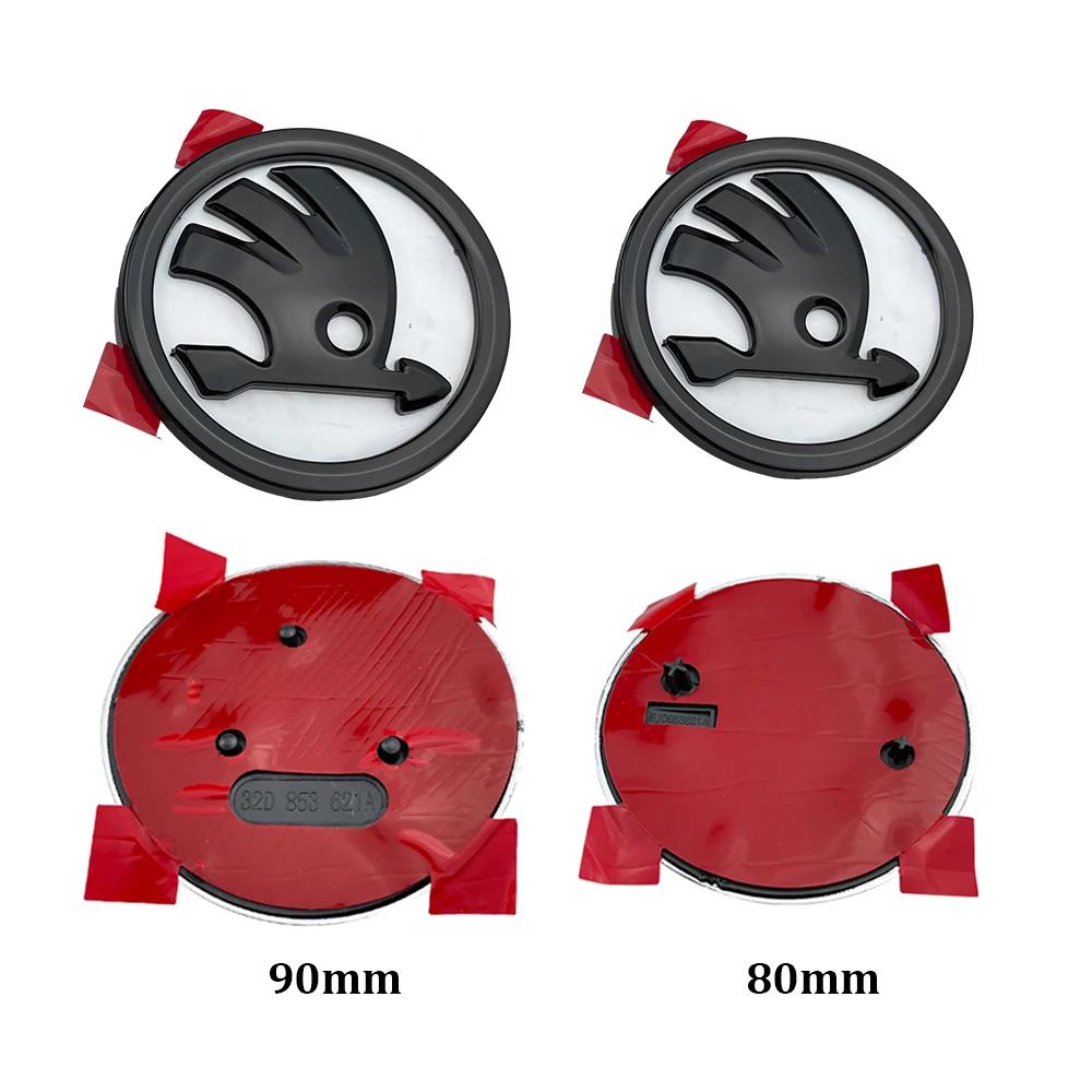 Car Sticker 2Pcs 80mm 90mm Emblem For Skoda Fabia 1 2 Octavia a7 RS Superb Rapid Yeti Karoq Vision Car Head Front Rear Boot Tail