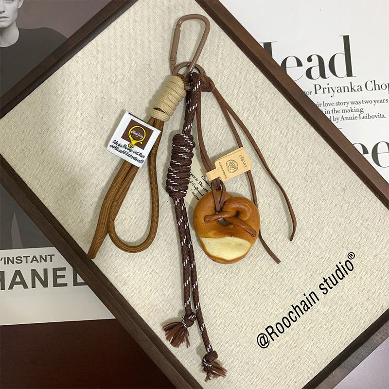 Творческий брелок для ключей в виде хлеба с щелочной водой, симпатичное улыбающееся лицо, плетеная веревка, брелок для рюкзака, украшения, аксессуары, подарки