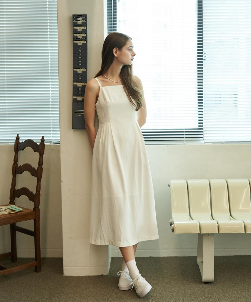 Ramaro Princess Modern Long Dress (White)