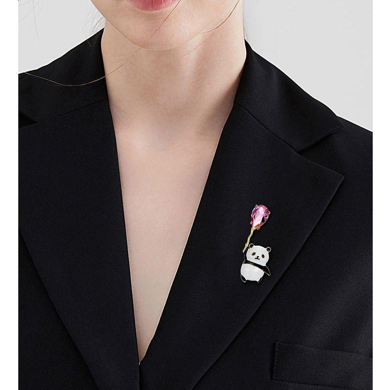 Милый дизайн Sense Niche Panda Balloon Brooch High-End Женская мода Корсаж Темперамент Pin Костюм Аксессуары