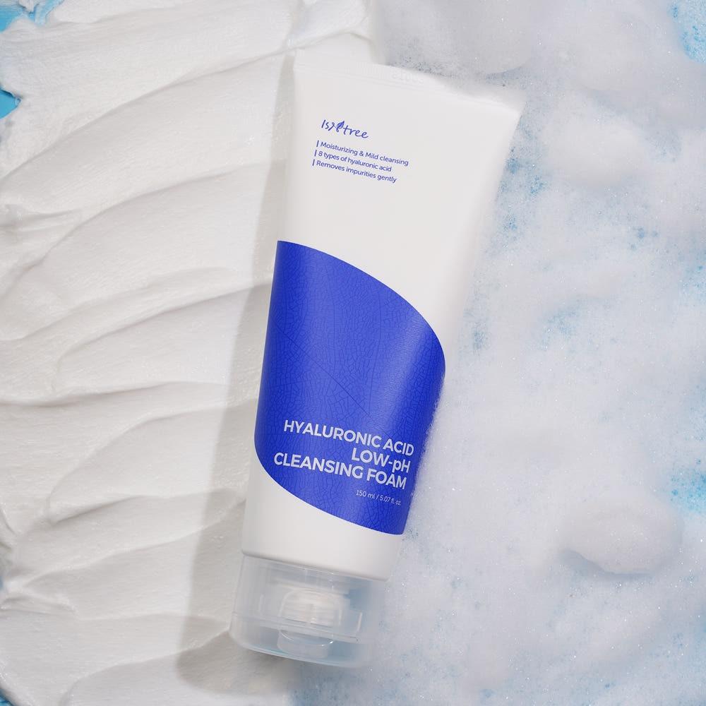 Isntree Hyaluronic Acid Low pH Cleansing Foam Mild Moisture Balancing 150ml