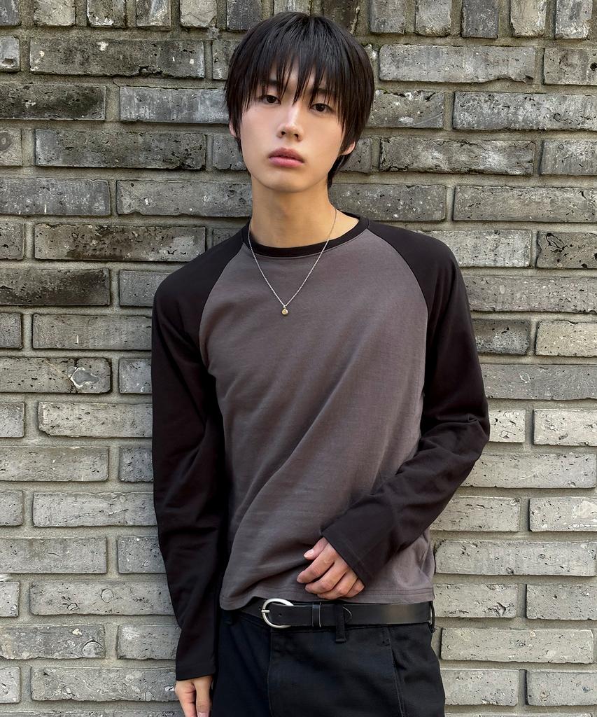 SIGNATURE Crop Raglan Long Sleeve T-Shirt [Black]