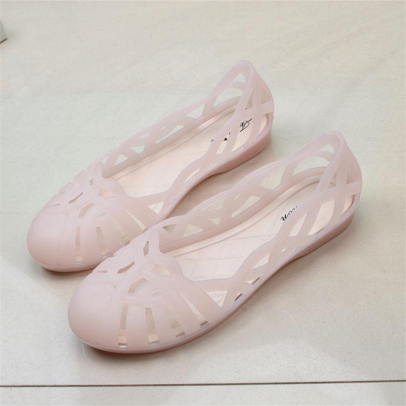 Летние модные сандалии из желе, женские плоские пластиковые прозрачные полупрозрачные туфли с полыми отверстиями