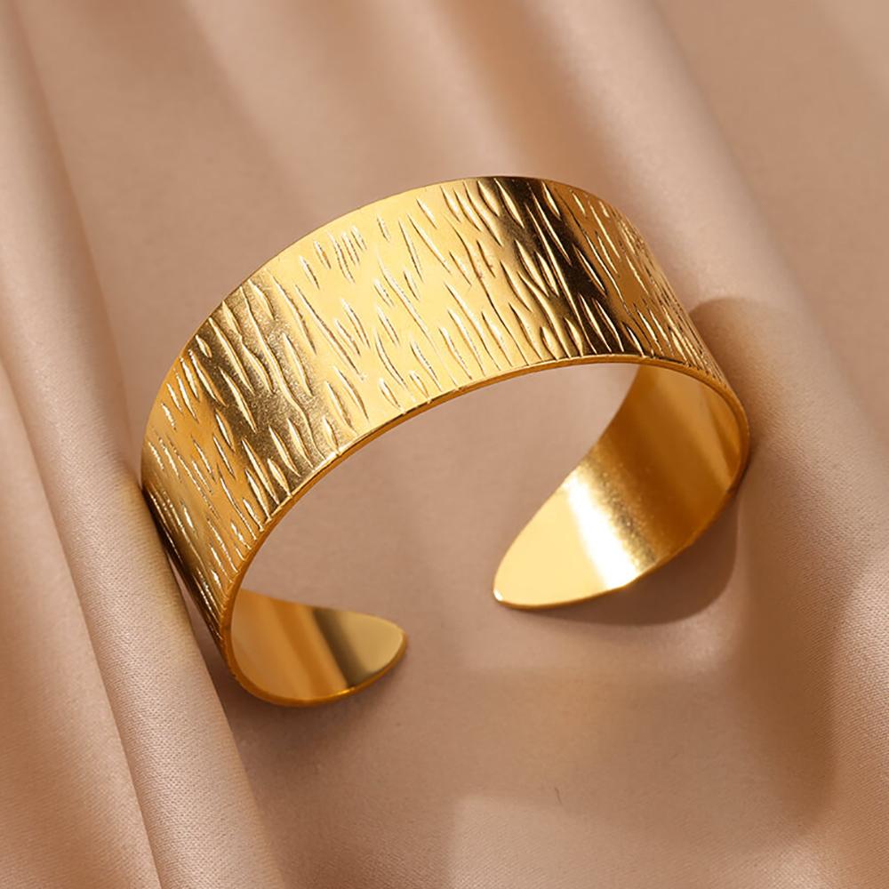 Stainless Steel Wide Bangles for Women Luxury Gold Color Chunky Flower Cuff Bangle Bracelet Femme Vintage Wedding Jewelry Gifts