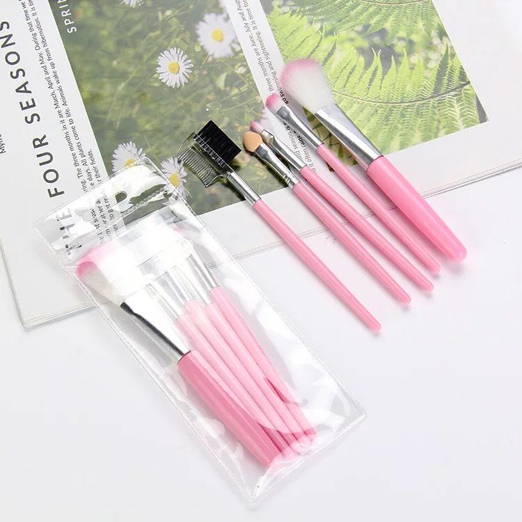 Beginner 5-Piece Makeup Brush Set: Lip, Blush, Eyeshadow Brushes & Eyelash Comb