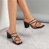 Летние новые сандалии женские квадратный носок тонкий ремешок закрытый носок перекрещенные голые ремешки простая мода толстый каблук высокий каблук сандалии женские