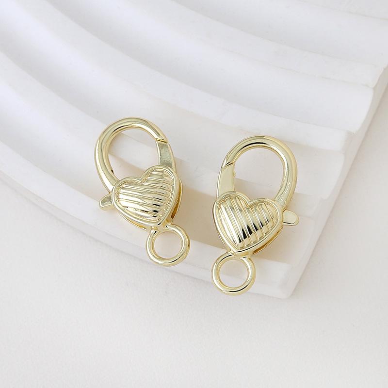 Позолоченный брелок-подвеска с застежкой-лобстером в форме сердца