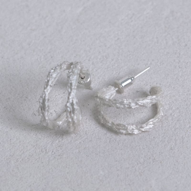 Mouvebament White Two Earring_Silver 925
