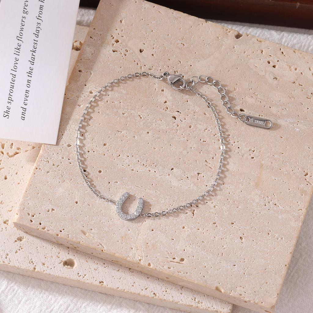 Fashionable Light Luxury U-shaped Titanium Steel Inlaid Zirconium Bracelet Chain Horseshoe Bracelet and Necklace Set Jewwley