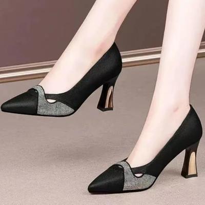 Туфли для женщин Модные весенние и осенние женские туфли-лодочки Однотонные с пайетками Острый носок Неглубокий вырез Zapatillas De Mujer