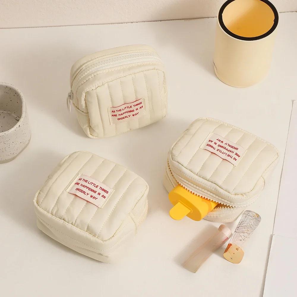 Квадратная маленькая косметичка для студента, маленькие наушники, нулевой кошелек, переносные сумки для хранения помады для девочек