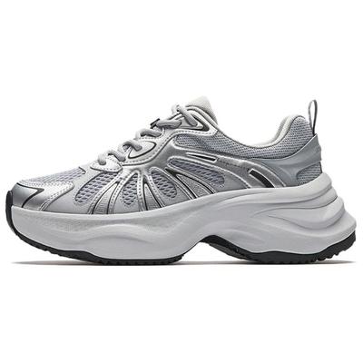 Модный тренд "Крыло бабочки" Прочные Дышащие Нескользящие Низкие кроссовки для папы Женские кроссовки Серебристо-серый 922538883-2