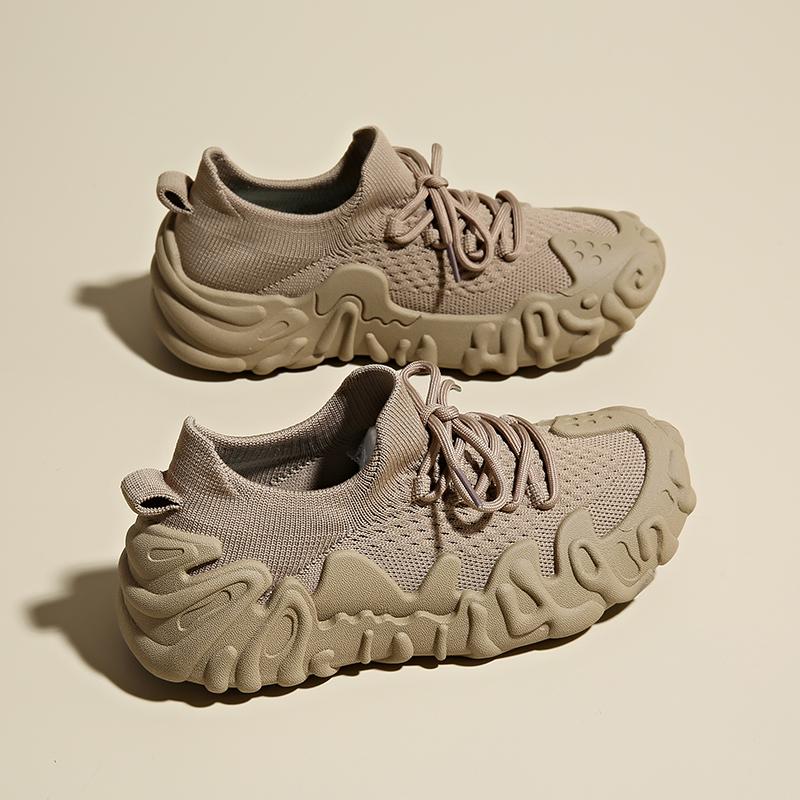 Весна и Лето Новые Кроссовки из Летающей Сетки Мягкая Подошва Легкие Спортивные Повседневные Кроссовки Противоскользящие Износостойкие Женские Повседневные Кроссовки