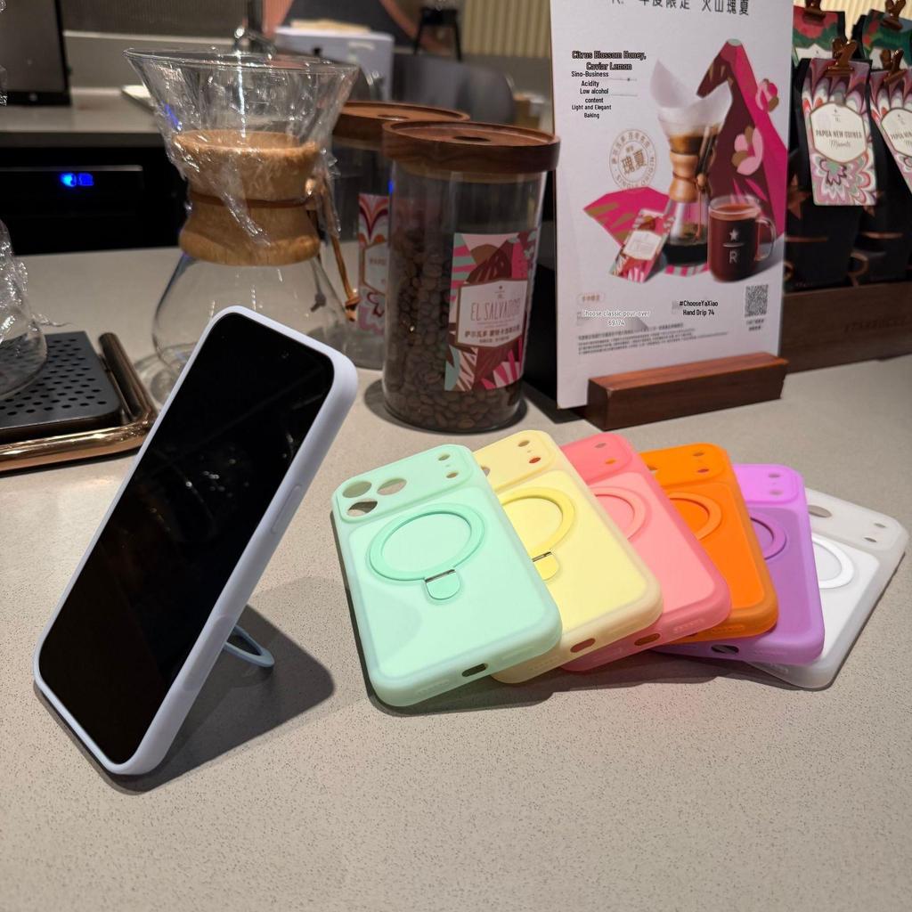 Ice Cream Liquid Silicone Magnetic Phone Case for iPhone 17 Pro Max, Drop-Proof, Compatible with Apple 15/16.
