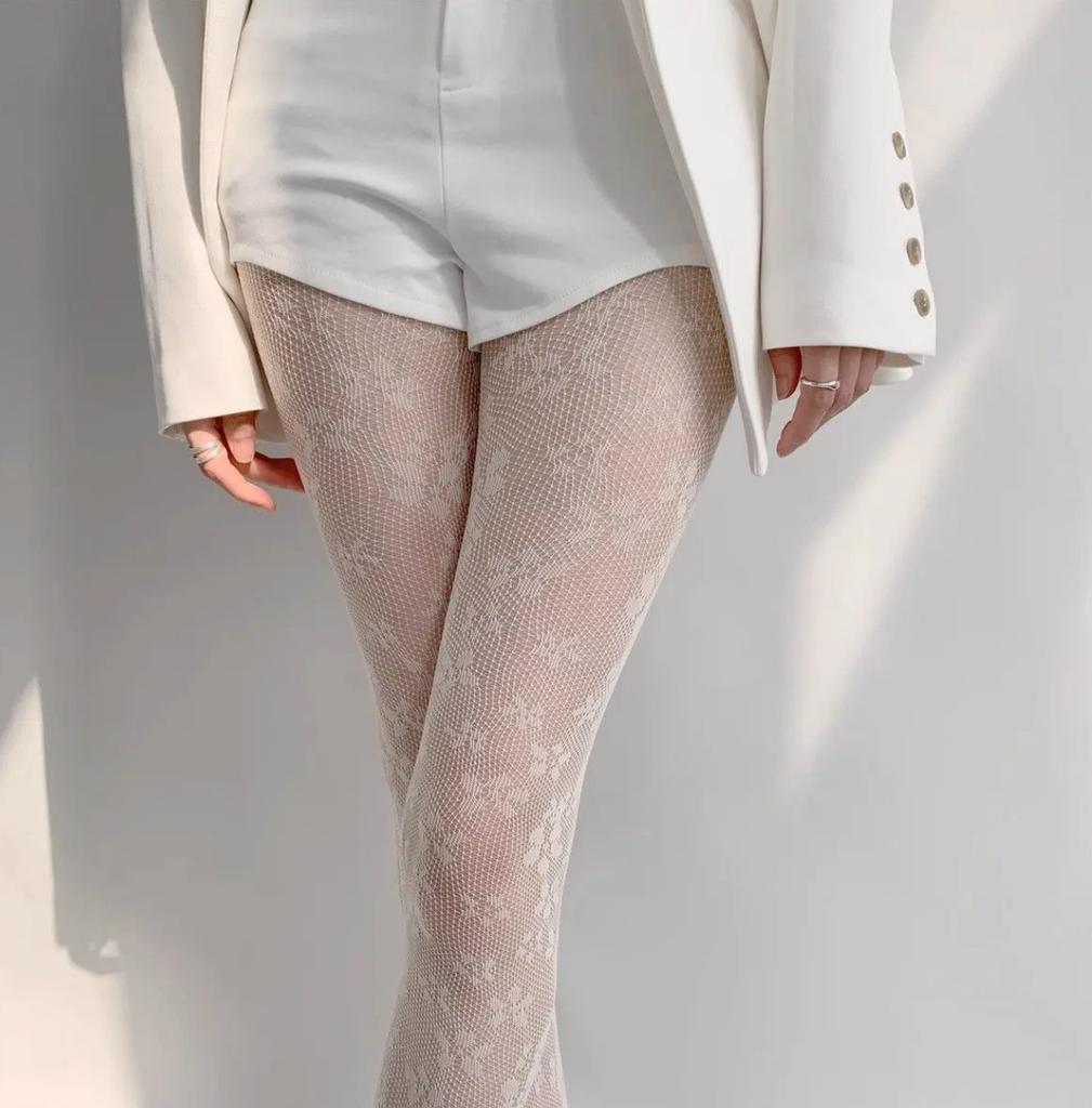 Small Flower Net Socks, Hollowed-out Desire Silk Socks, Sexy And Beautiful Legs, Black Silk Mesh Coffee Fishing Net Socks.