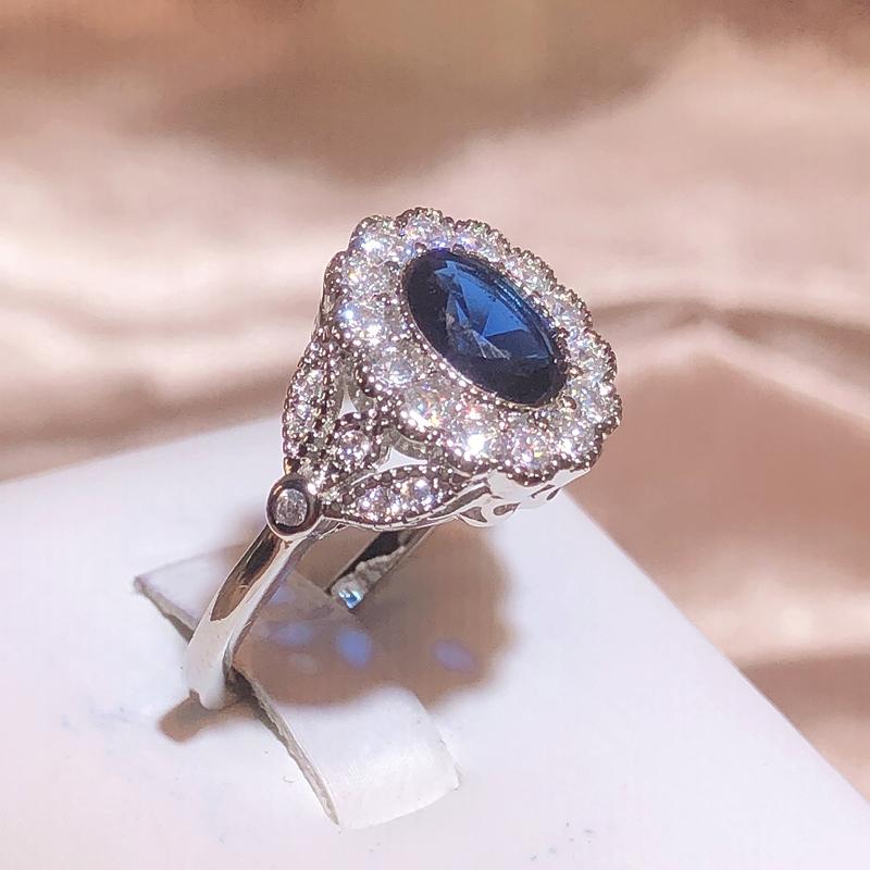 Luxury Charm Rings For Women 925 Stamp Jewelry Accessories Oval Sapphire Zircon Gemstones Ring Wedding Engagement Party