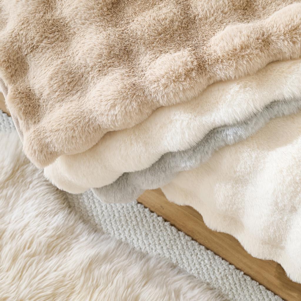 Thicken Imitation Rabbit Fur Plush Sofa Slipcover Non-slip Soft Sofa Towel Couch Cushion Cover for Living Room Modern Home Decor