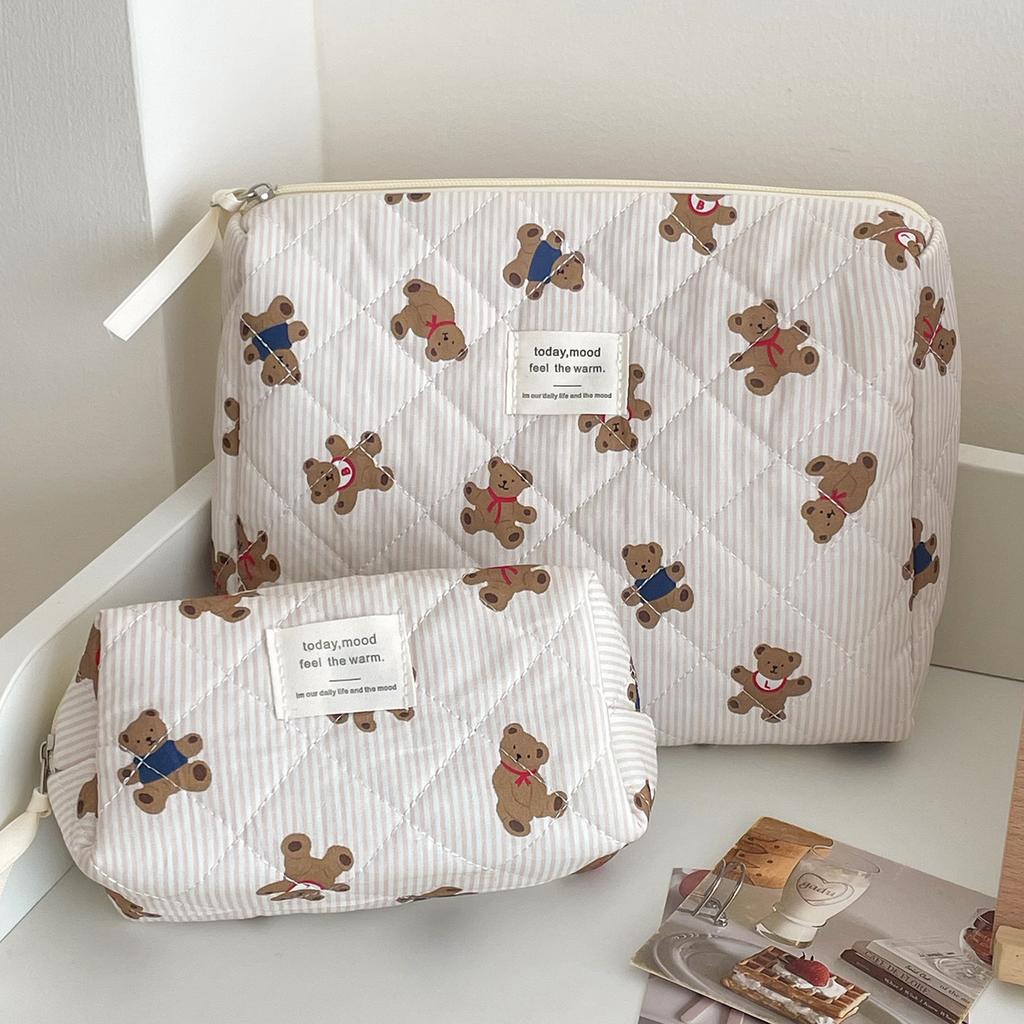 Женская косметичка на молнии с изображением медведя из мультфильма, большая вместительная косметичка, симпатичная женская косметичка для хранения кистей