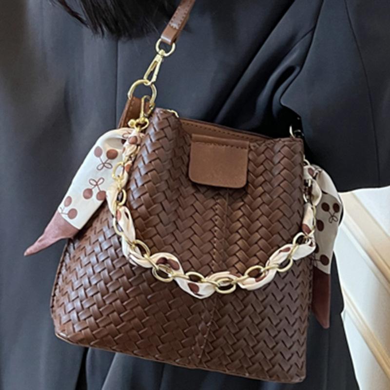 Повседневная, Модная и Простая Женская Сумка, Трендовая Одноплечевая Сумка, Нишевая Текстура с Блокировкой Цвета, Сумка-Ведро с Цепочкой для Ношения в Руке