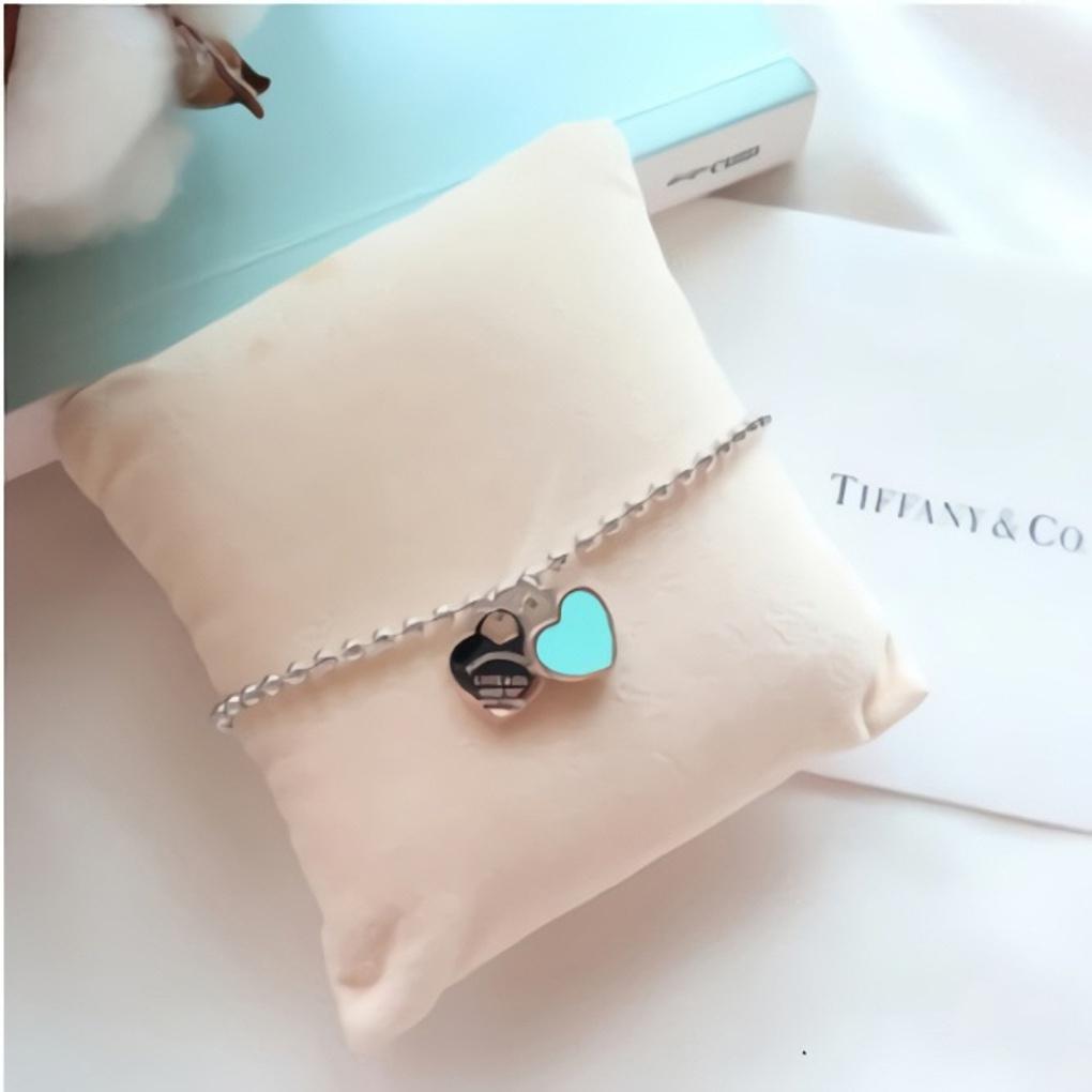 Простой браслет-цепочка на каждый день с двойным сердцем Love & Co.