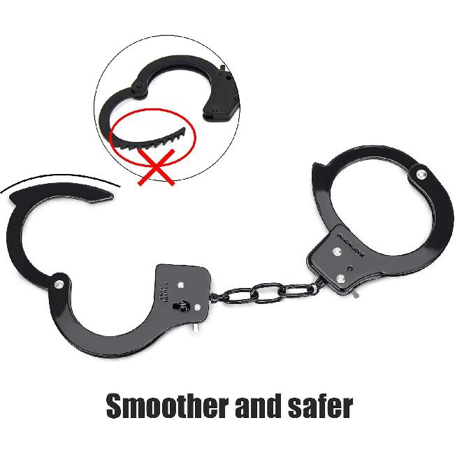 Metal toy handcuffs Police handcuffs Children's toy handcuffs(Black)