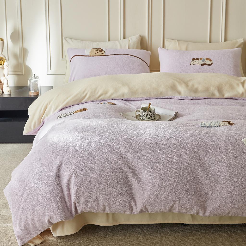 High-End Thickened Milk Fleece Four-Piece Set Double-Sided Fleece Warm Baby Fleece Bed Sheet Quilt Cover Towel Embroidery Three