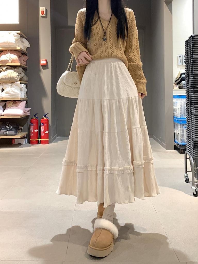 Юбка миди с высокой талией, плиссированная, с оборкой по подолу, на осень/зиму 2025