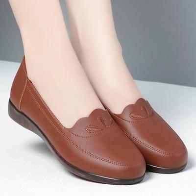 Модные Удобные Новые 2024 Весенние Лоферы из Мягкой Кожи Женские Балетки 2024 Весна Нескользящая Обувь на Плоской Подошве Повседневная Для Мамы Уличная