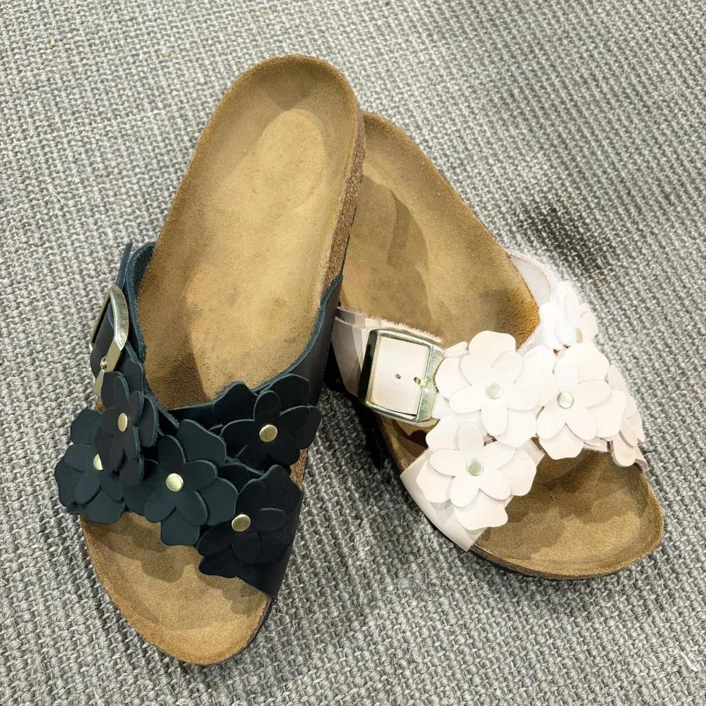 Fashion Elegant Round Toe Flat Bottom Slippers Korean Style Casual Floral Open Toe Flat Heel Women's Sandals Comfortable Microfiber