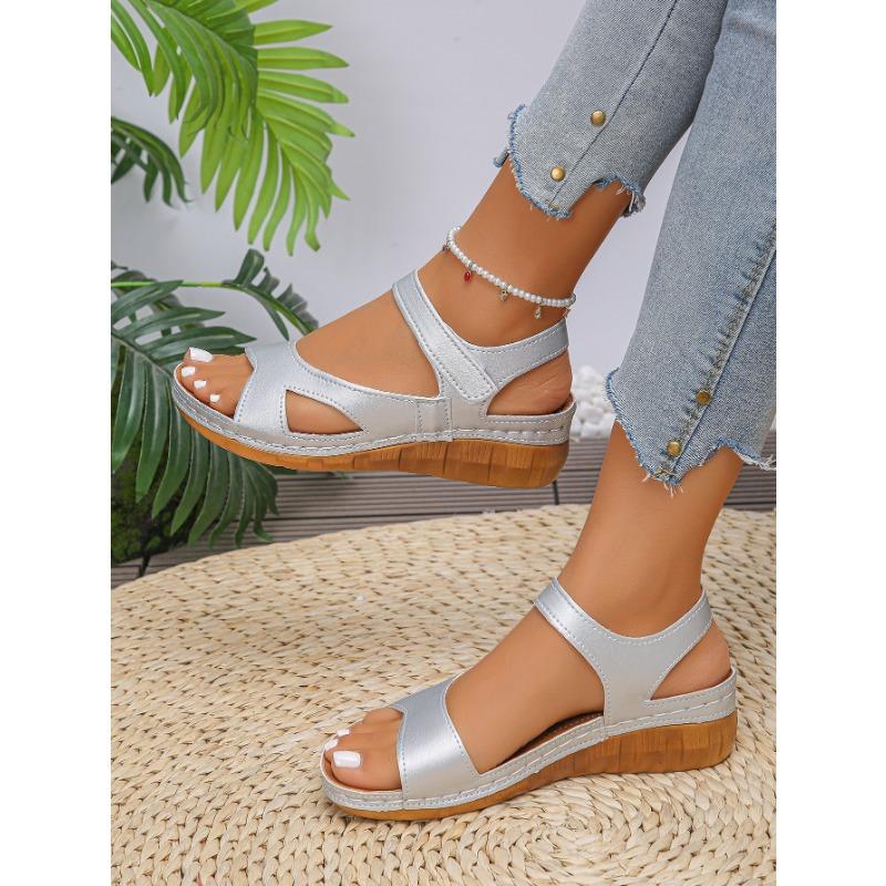 Женские легкие сандалии на толстой подошве с полым дизайном и застежкой на липучке