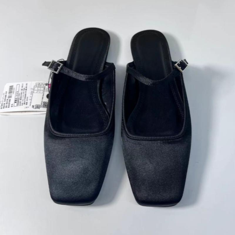 Модные летние сандалии на плоской подошве женские 2025 новые квадратный носок ремешок с пряжкой дышащий атлас повседневные слинги шикарные мюли для женщин