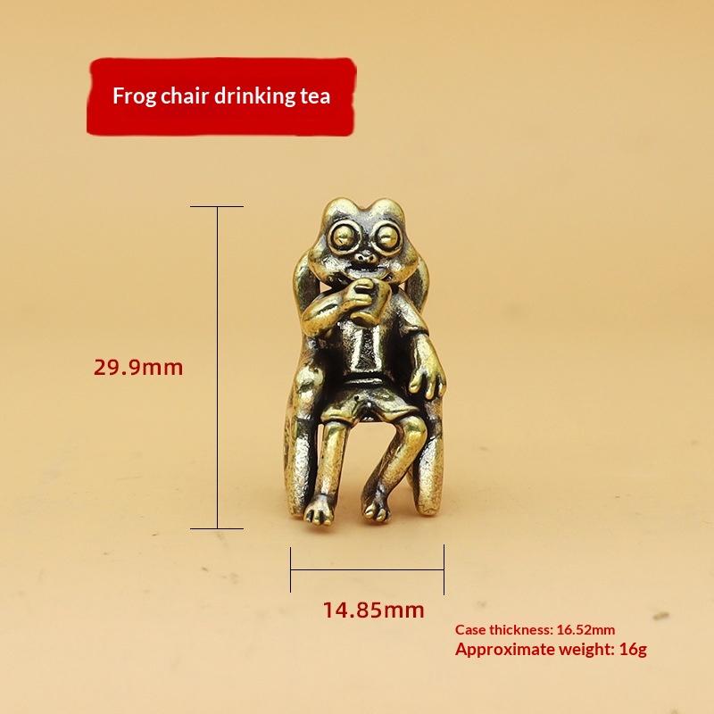 1Pc Solid Brass Office Table Small Ornament Mini Frog Sitting On Chair Drinking Home Desktop Decoration Tea Pet For Gifts