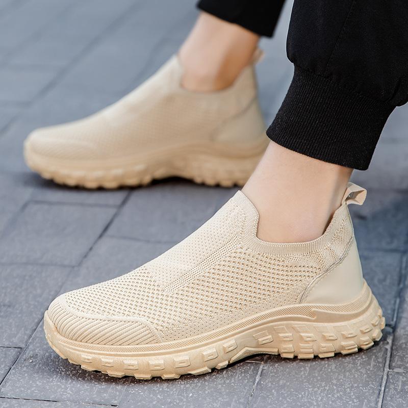 In the Spring of 25 Years, the New Trendy and Versatile Men's Single Shoes, Medium Socks, One Pedal, Flying-woven Breathable Casual Shoes