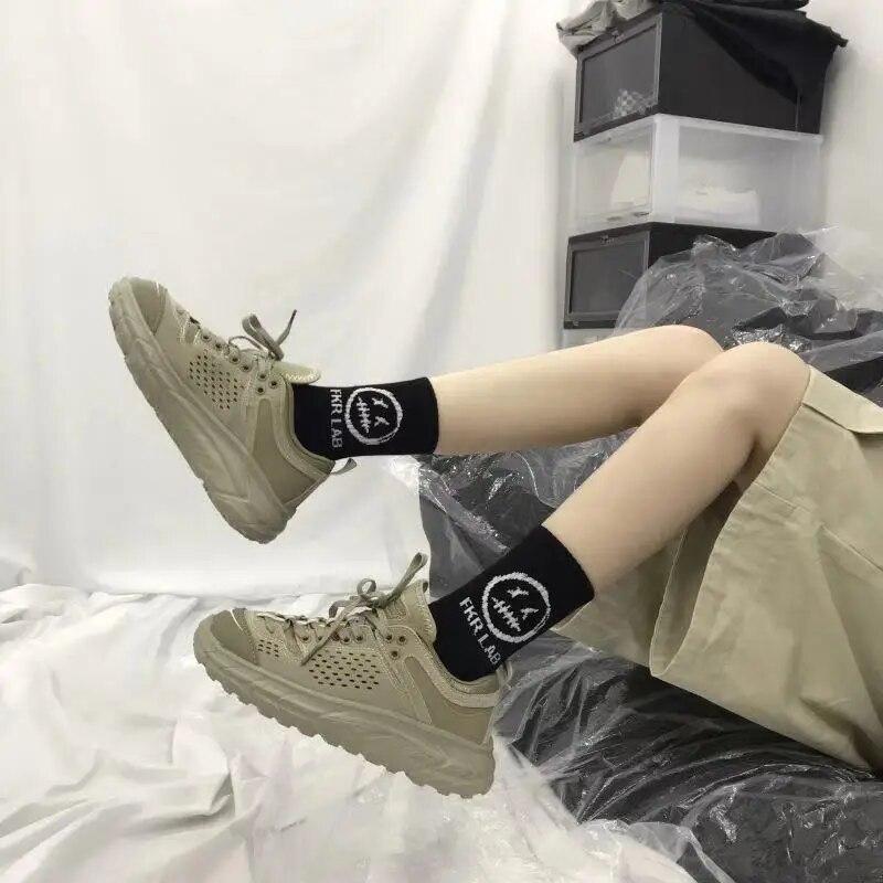 Хлопковые дышащие носки средней длины в стиле хип-хоп с мультяшным узором, женские носки для скейтборда, 1 пара мягких длинных носков для мужчин, японский