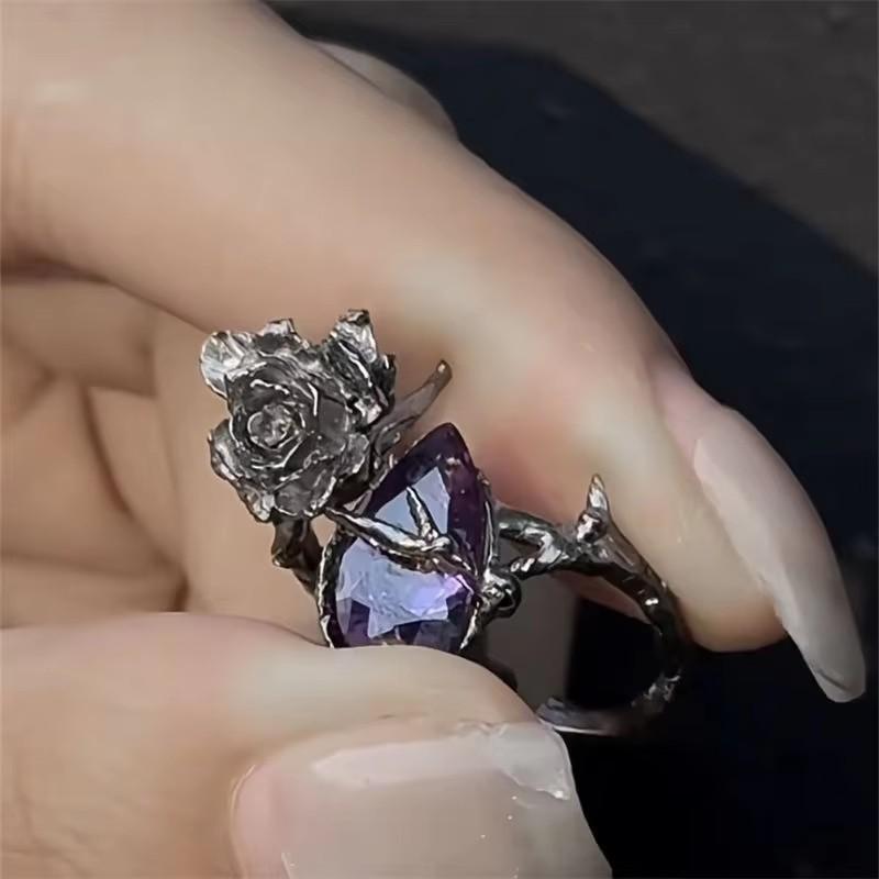 Retro Old Black Rose Index Finger Ring Personalized Three-dimensional Flower Diamond Ring Opening Dark Subculture Ring