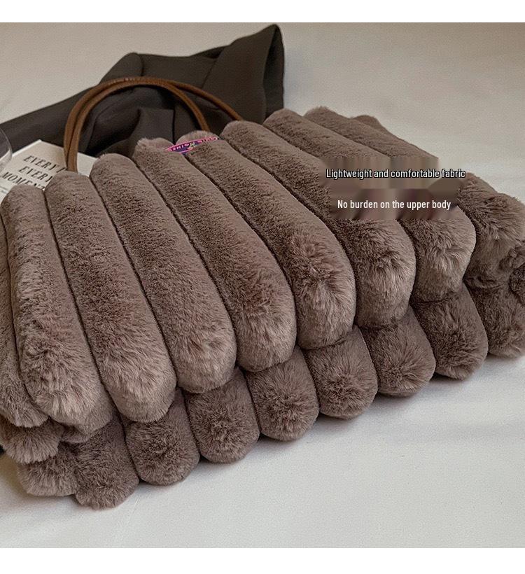 Женская пушистая сумка-тоут большой вместимости - Универсальная трансграничная сумка для通勤