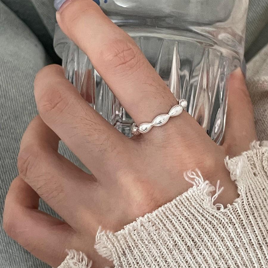 Elegant Lightweight Luxe Copper Ring With Unique Geometry And Glittering Details