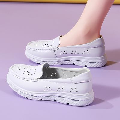 Женские мокасины на платформе, туфли для медсестер, женские летние туфли с открытыми плечами, повседневные белые кожаные туфли для мам