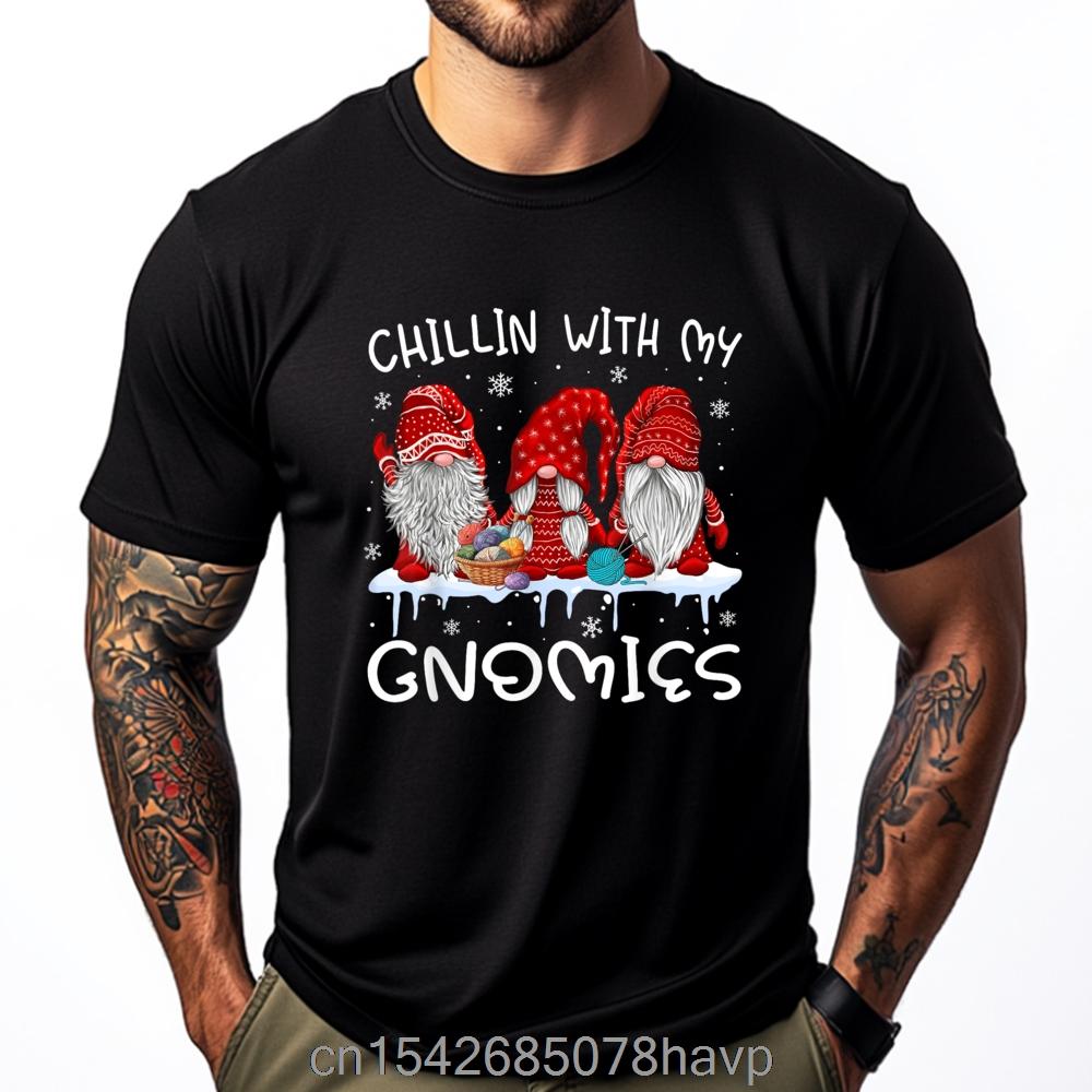 Chillin With My Gnomies Christmas Family Friend Gnomes Casual Graphic Tees Loose Fit Soft Printed T-shirt