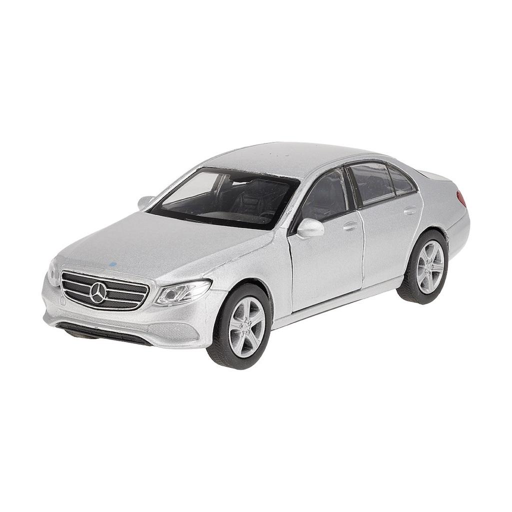 Model 1:34, Mercedes-Benz E-Class 2016, srebrny