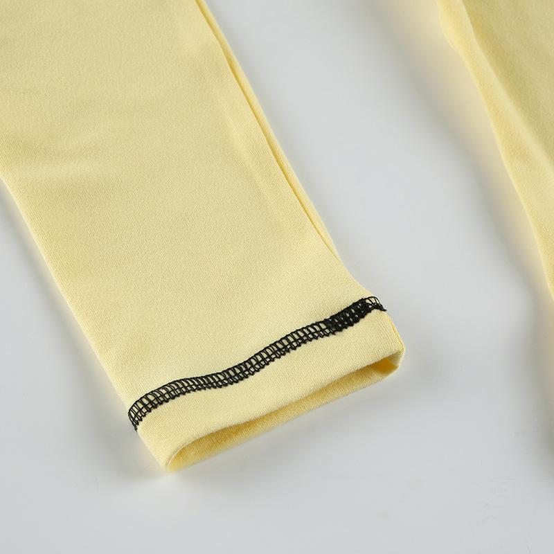 Европейский и американский осенне-зимний женский сексуальный топ-футболка с открытым плечом и принтом букв