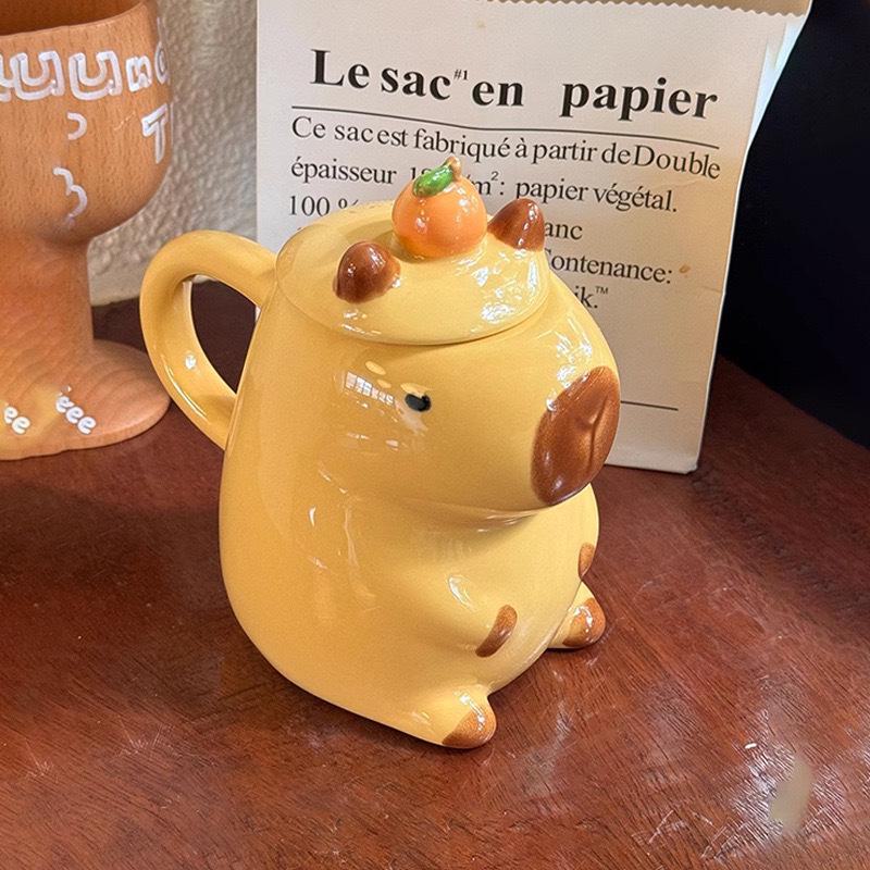 Керамическая кружка Capybara с крышкой — большая емкость для дома и завтрака