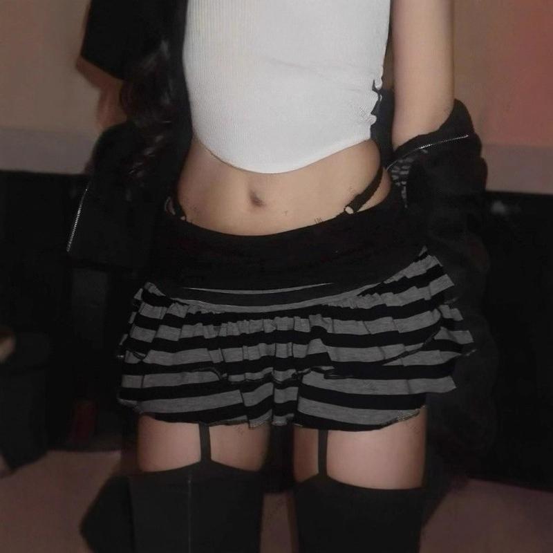 Полосатая контрастная А-силуэта сексуальная модная Y2K уличный стиль нишевая пикантная девушка торт мини-юбка
