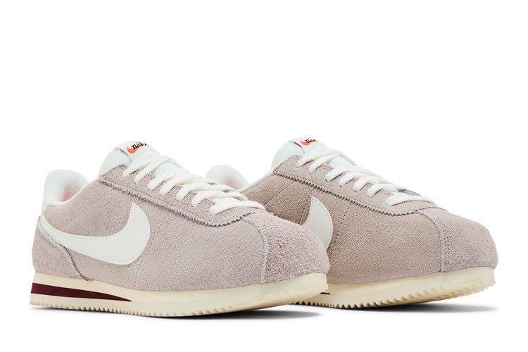 Nike Cortez SE Замша Колледжный Серый Темно-Командный Красный Кокосовое Молоко Парус