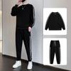 Мужской модный комплект из двух предметов: свитшот с круглым вырезом и спортивные штаны для осени/зимы