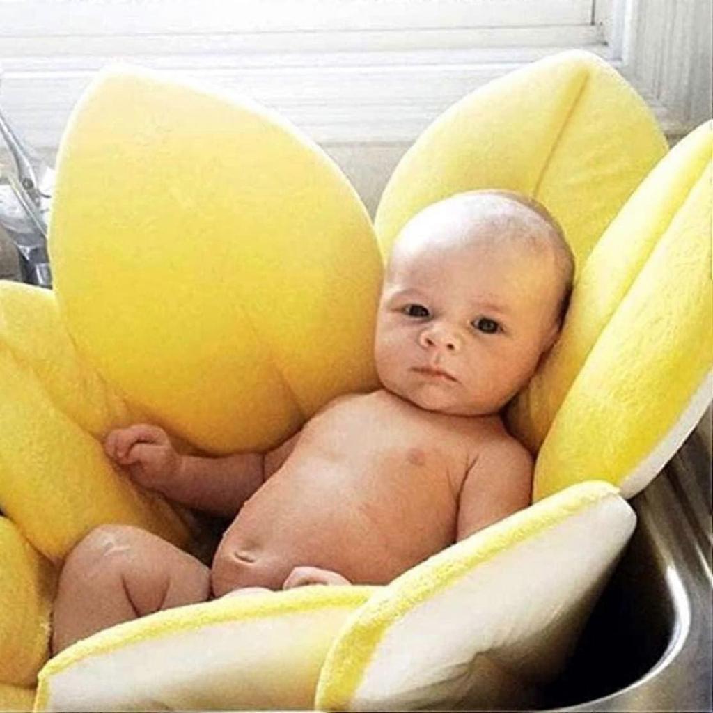 Foldable Flower-Shaped Baby Bath Support Cushion