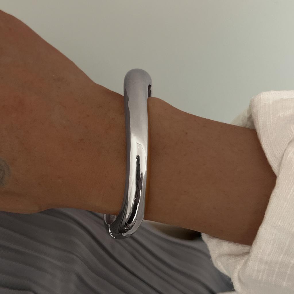 Hip-hop Style Irregular Bracelet 2025 New High-end Hammer Pattern Wide-sided Bracelet, Personalized Exaggerated Bracelet