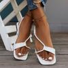 Европейские и американские сандалии больших размеров с тонким ремешком и квадратным носком на плоской подошве